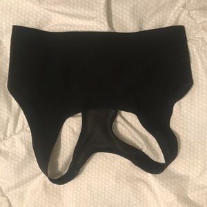 lululemon size 2 sports bra